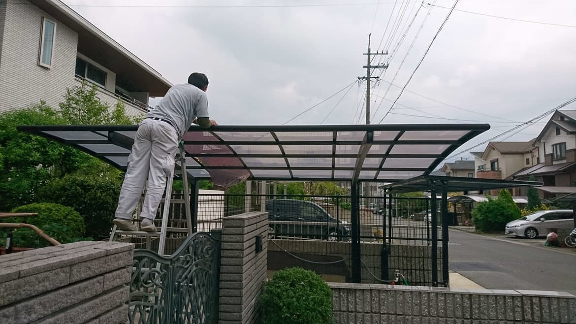カーポートパネル取替え 名古屋市港区 | カーポート修理ならエクステリアの窓口名古屋市港区